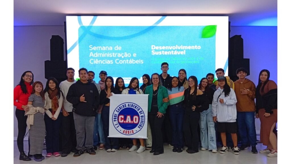 Alunos da Escola Carlos Alberto participam de semanas acadêmicas na FEMA com foco em mercado, sustentabilidade e identidade cultural. Veja depoimentos.