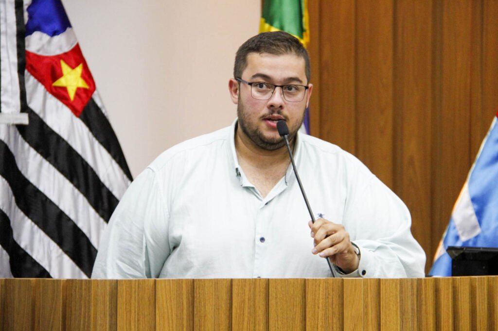 Câmara de Assis cria Frente Parlamentar para fomentar o empreendedorismo, geração de empregos e desenvolvimento econômico. Iniciativa foi aprovada por unanimidade.