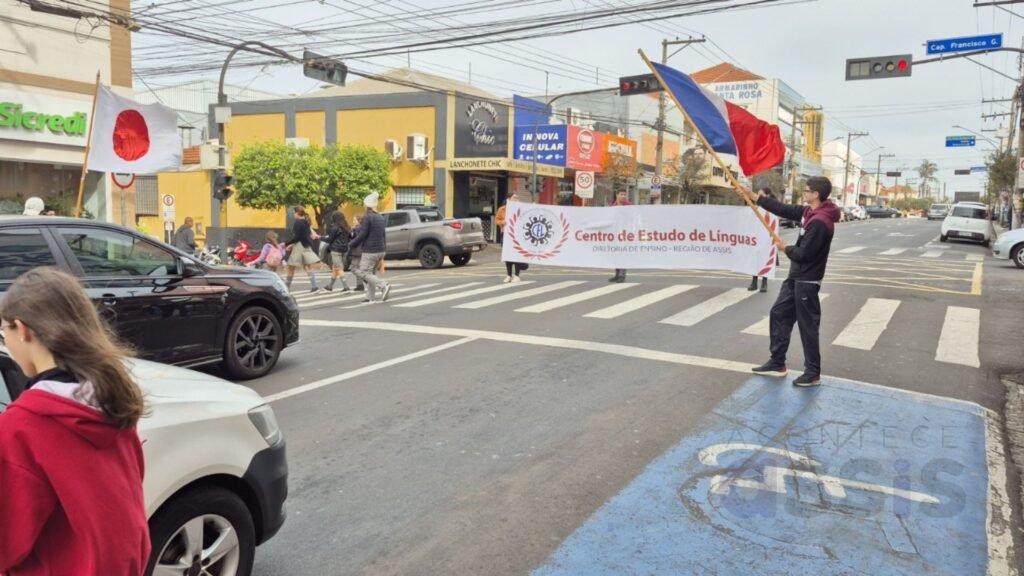 CEL de Assis abre inscrições para cursos gratuitos de espanhol, italiano, francês, japonês e inglês. Aulas presenciais e vagas até 4 de julho..