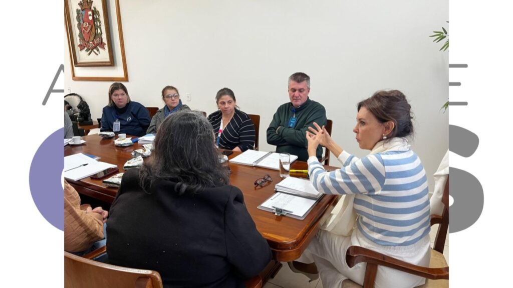 Prefeitura de Assis e Santa Casa discutem estratégias para ampliar cirurgias eletivas e exames pré-operatórios. Objetivo é agilizar atendimentos do SUS.