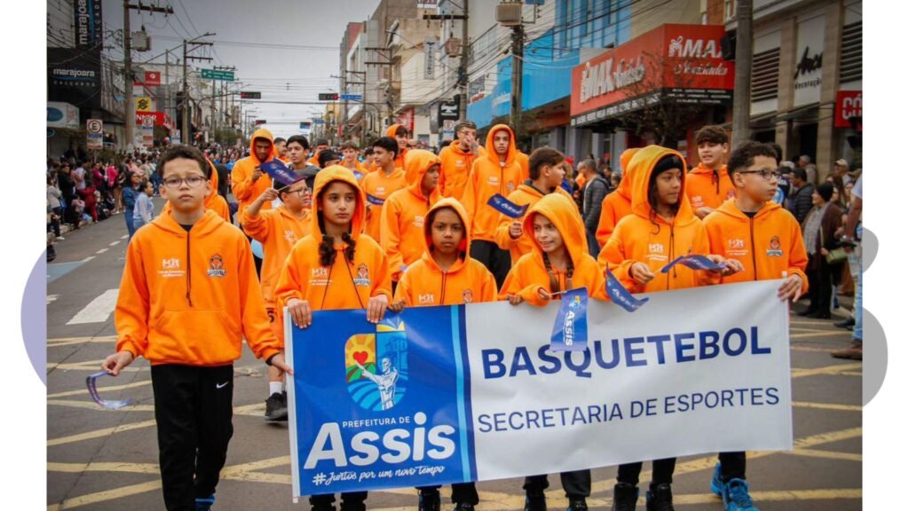 Basquete profissional marca presença no desfile de 120 anos de Assis. Atletas da ANBA integram comemoração cívica e celebram nova fase do esporte na cidade.