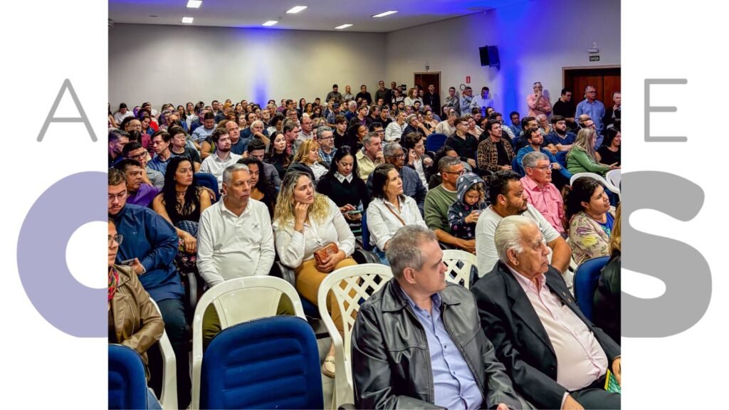 Assis lança programa “Assis Empreendedora” para impulsionar negócios e capacitar profissionais. Evento reuniu autoridades e empresários na ACIA.