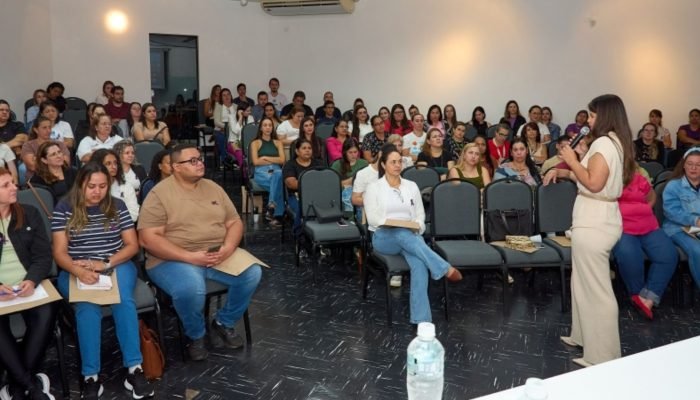 #09-03-capacitacao-profissionais-saude-hanseniase-fema-assis