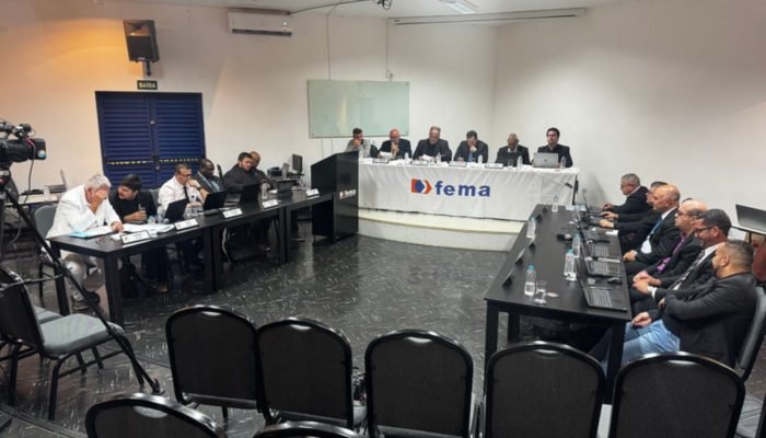 #11-11-camara-municipal-assis-votacao-sessao