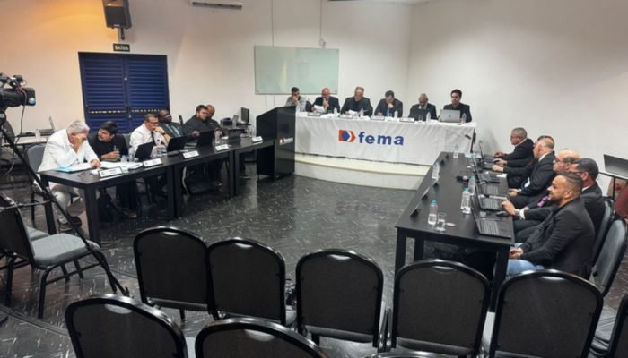 #16-11-camara-assis-votacao-fema-saude-educacao