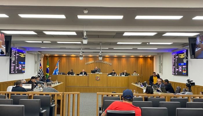 #17-04-camara-assis-projeto-libera-sessoes-online-vereadores-votacao
