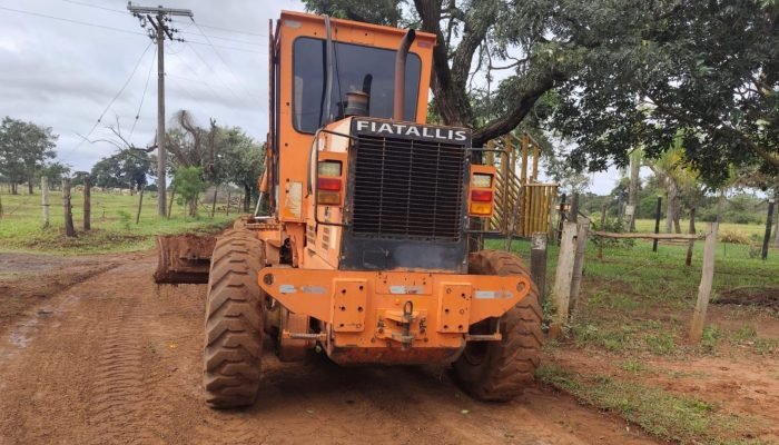#19-03-manutencao-estradas-rurais-escoamento-safra-prefeitura-assis