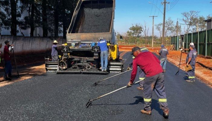 #1post-site-12-09-obras-asfalto-distrito-industrial-assis
