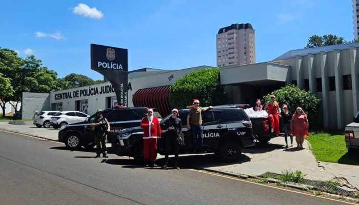 #22-12-policia-civil-assis-natal-solidario-criancas