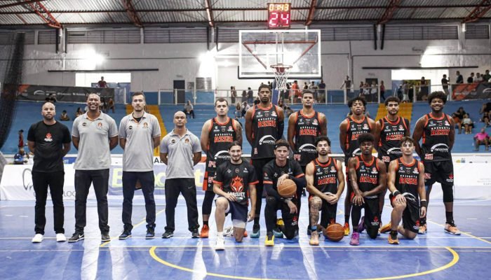 #27-03-basquete-assis-vence-avare-placar-centenario-ginasio-jairao