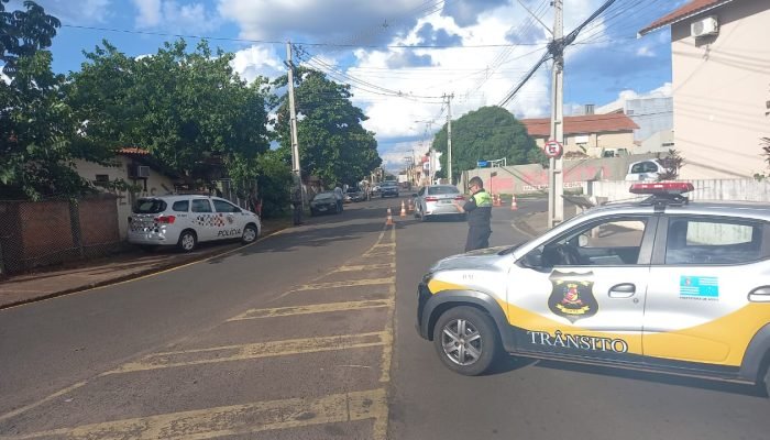 acidente-felix-castro-criança-corolla-assis-04-04-25