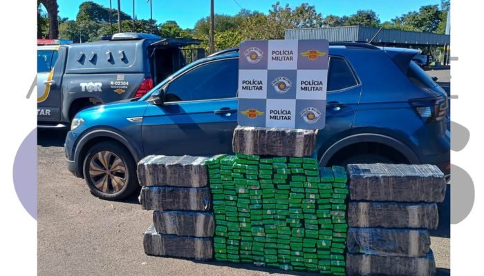 Traficante é preso com 393 kg de maconha em Assis. Veículo era furtado e usava placas clonadas. Apreensão ocorreu durante a Operação Impacto na SP-333.