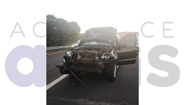 capa-acidente-sp294-garca-fiat-siena-amarok