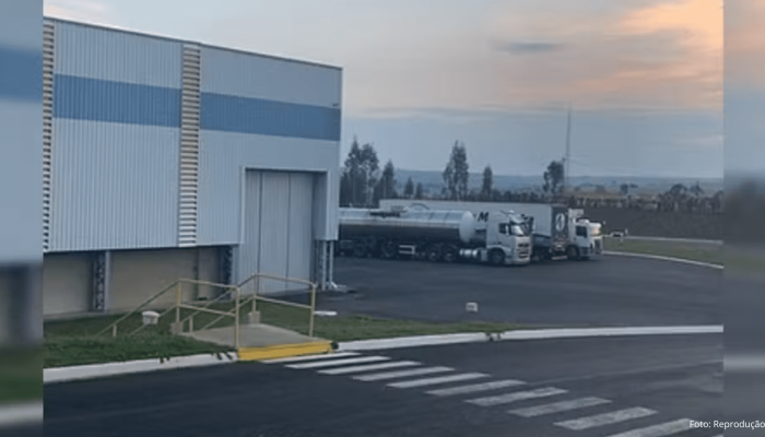 empresa-reciclagem-animal-marilia-caminhao-2025