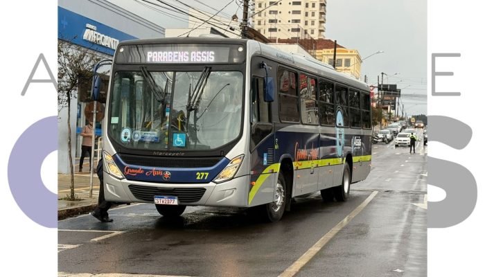 Assis recebe novos ônibus com ar-condicionado, Wi-Fi e acessibilidade. Frota moderna reduz poluição e amplia rotas do transporte público.
